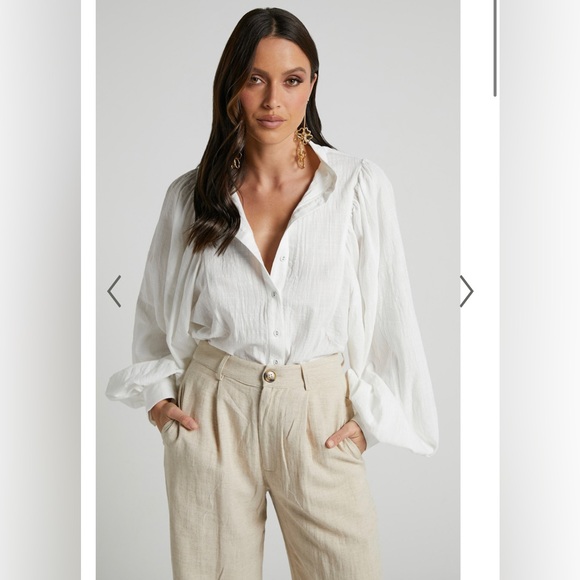 Showpo. Tops - Showpo Sonyeta Balloon Sleeve Blouse